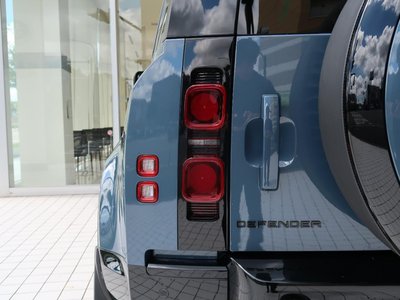 2025 LAND Rover DEFENDER 缩略图 31