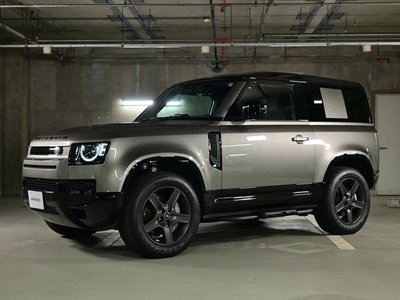 LAND ROVER DEFENDER - 6