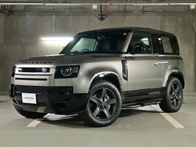 LAND ROVER DEFENDER - 9