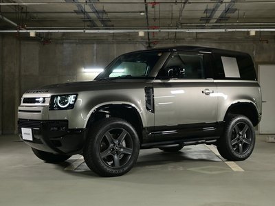 LAND ROVER DEFENDER - 7