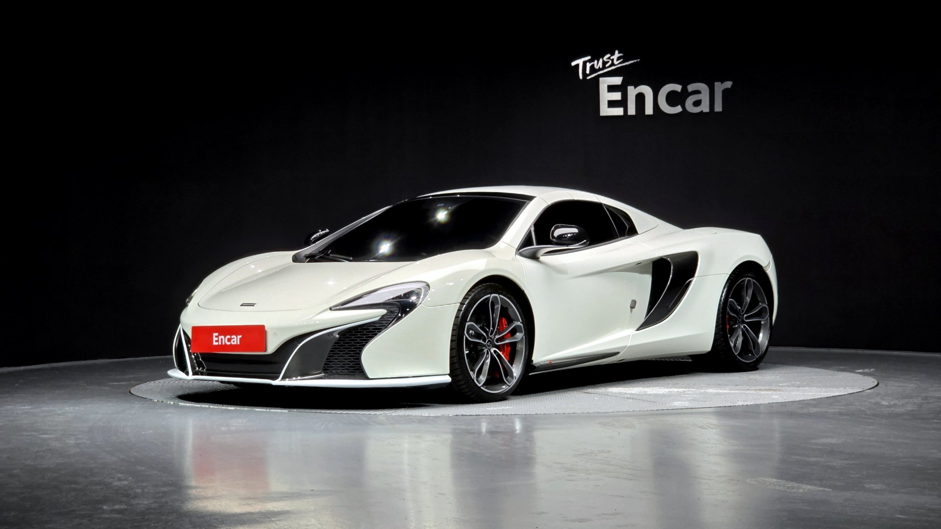 MCLAREN 650S - View 1