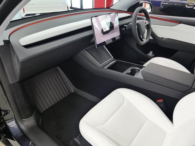 صورة مصغرة 46 لـ 2025 Tesla MODEL Y