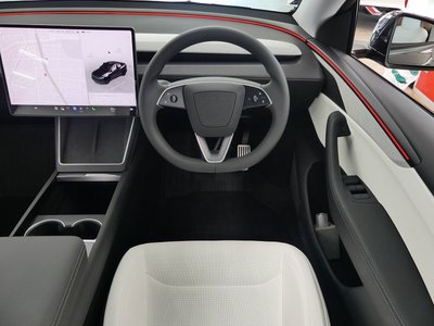 صورة مصغرة 11 لـ 2025 Tesla MODEL Y