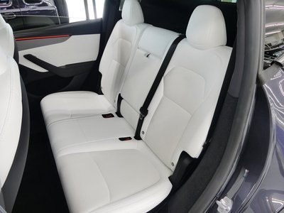 صورة مصغرة 18 لـ 2025 Tesla MODEL Y