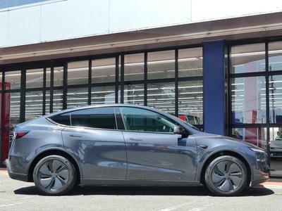 صورة 7 لـ 2025 Tesla MODEL Y