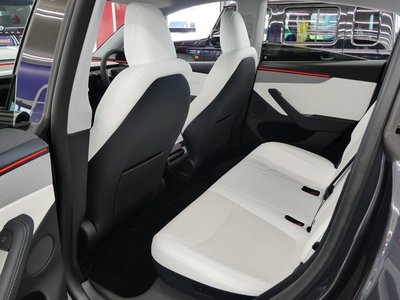 صورة مصغرة 47 لـ 2025 Tesla MODEL Y