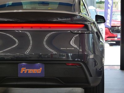 صورة مصغرة 34 لـ 2025 Tesla MODEL Y