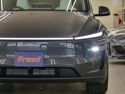 صورة مصغرة 32 لـ 2025 Tesla MODEL Y