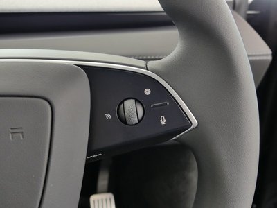 صورة مصغرة 37 لـ 2025 Tesla MODEL Y