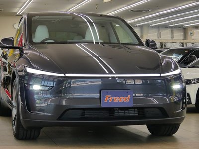 صورة 9 لـ 2025 Tesla MODEL Y