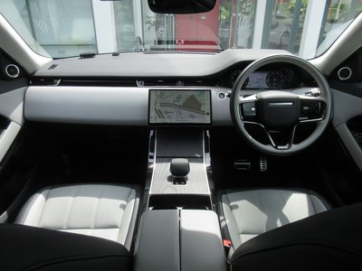 2025 LAND Rover RANGE ROVER EVOQUE photo 2