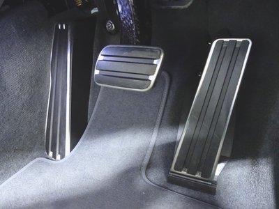 PORSCHE 911 - 9
