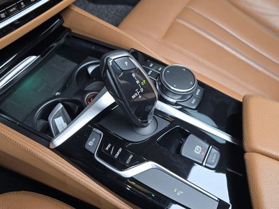 BMW 5 SERIES - 9