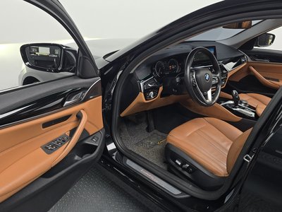 BMW 5 SERIES - 10