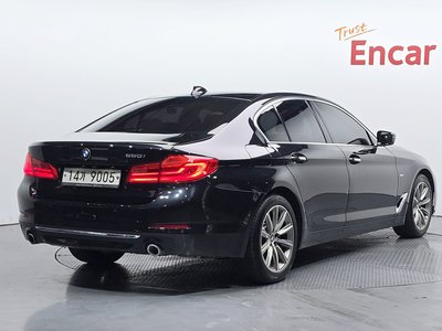 BMW 5 SERIES - 4