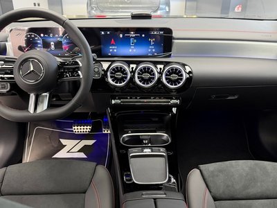 MERCEDES-BENZ CLA - 4