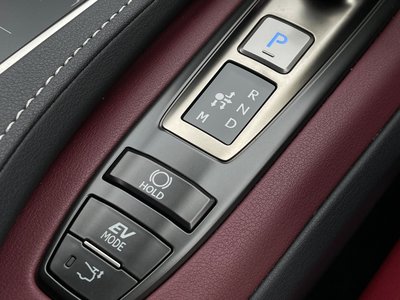 2021 Lexus LC — миниатюра 23