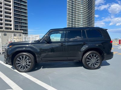 2025 Lexus GX photo 4