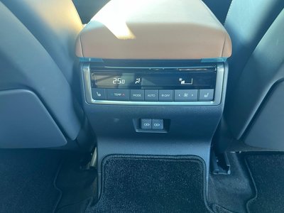 2025 Lexus GX — миниатюра 31