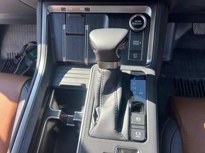 2025 Lexus GX — миниатюра 30