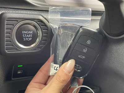 TOYOTA LAND CRUISER 250 - 10