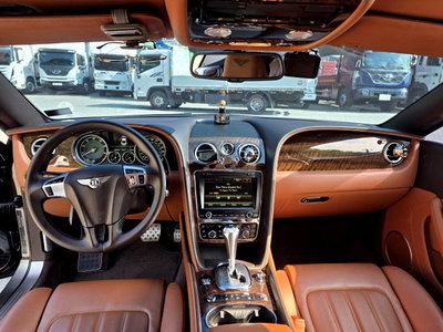 BENTLEY CONTINENTAL - 8