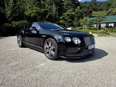 BENTLEY CONTINENTAL - 1