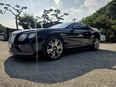 BENTLEY CONTINENTAL - 5