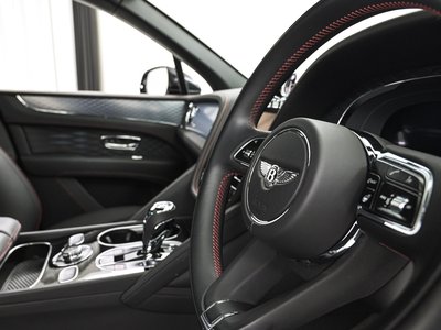 2024 Bentley BENTAYGA thumbnail 31