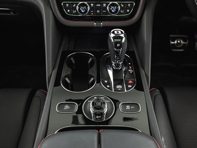 2024 Bentley BENTAYGA thumbnail 14
