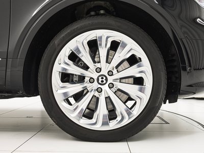 2024 Bentley BENTAYGA thumbnail 22