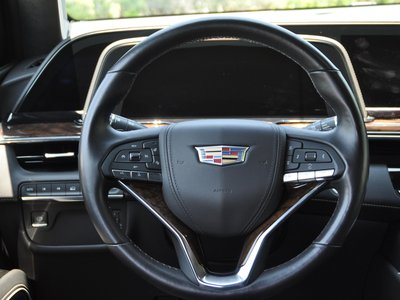 صورة مصغرة 39 لـ 2022 Cadillac ESCALADE