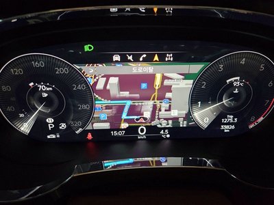 BENTLEY BENTAYGA - 8