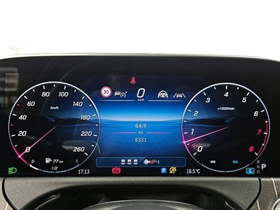 MERCEDES-BENZ E-CLASS - 8