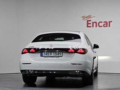 MERCEDES-BENZ E-CLASS - 4