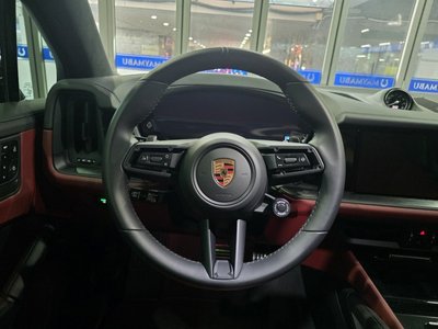 صورة مصغرة 18 لـ 2025 Porsche CAYENNE