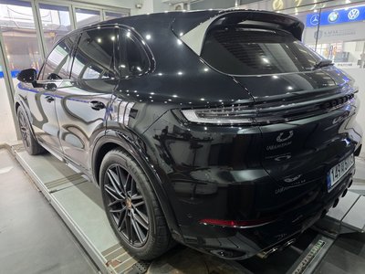 صورة 4 لـ 2025 Porsche CAYENNE