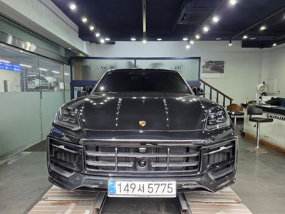 صورة 2 لـ 2025 Porsche CAYENNE