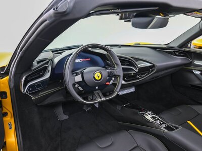 2023 Ferrari SF90 SPIDER 照片 3
