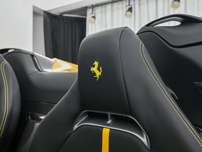 2023 Ferrari SF90 SPIDER thumbnail 17