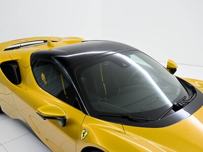 2023 Ferrari SF90 SPIDER thumbnail 26