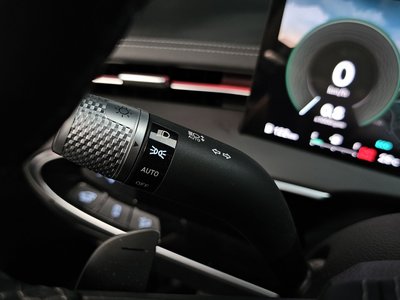 2024 Genesis GV70 thumbnail 35