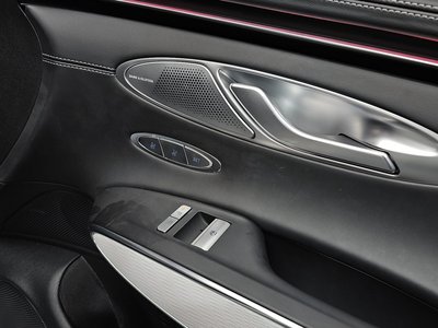 2024 Genesis GV70 thumbnail 38