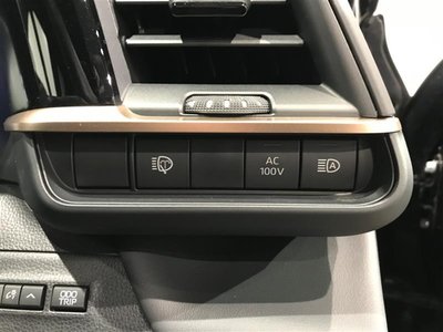 TOYOTA CROWN SPORT - 4