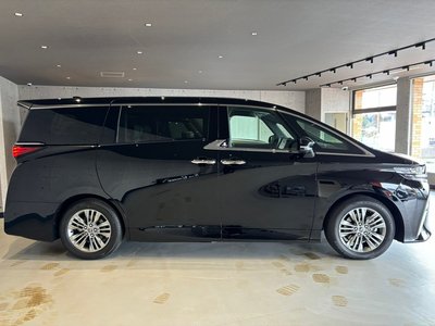 TOYOTA ALPHARD - 3