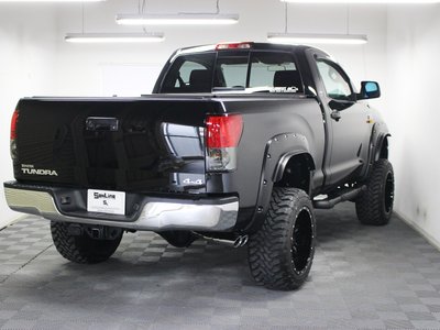 TOYOTA TUNDRA - 8