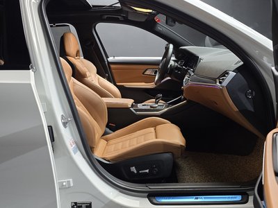 صورة مصغرة 16 لـ 2022 BMW 3 SERIES