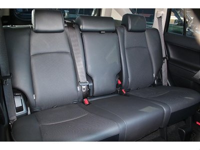 TOYOTA LAND CRUISER PRADO - 8
