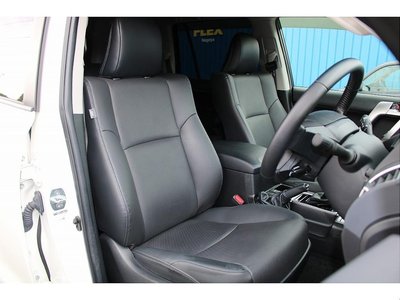 TOYOTA LAND CRUISER PRADO - 7