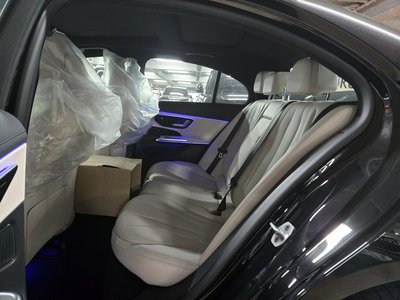 MERCEDES-BENZ E-CLASS - 8